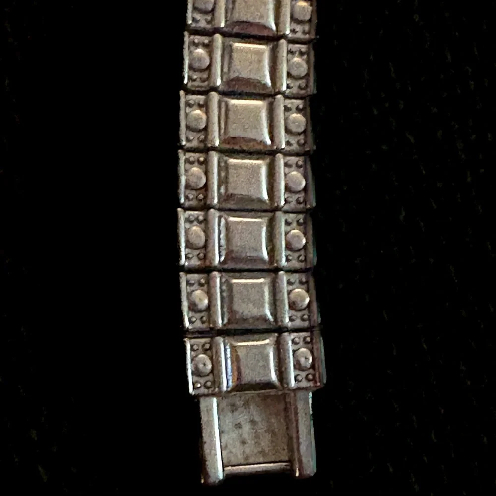 Vintage Vivani Ladies Art Deco Style Quartz Watch | Crystal Bezel | Japan Movt